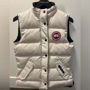 NEW Canada Goose freestyle vest size small